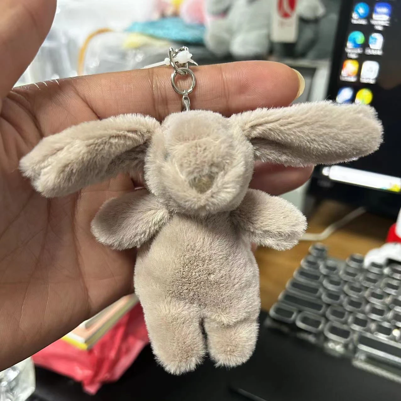 Stuffed Animals Cute Cartoon R - огляд і ціна Phone Accessories Toys