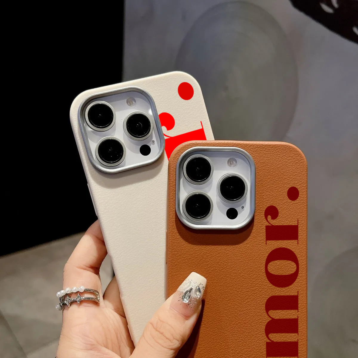 The Red Artistic Letter Lichee - огляд і ціна Phone Accessories Red