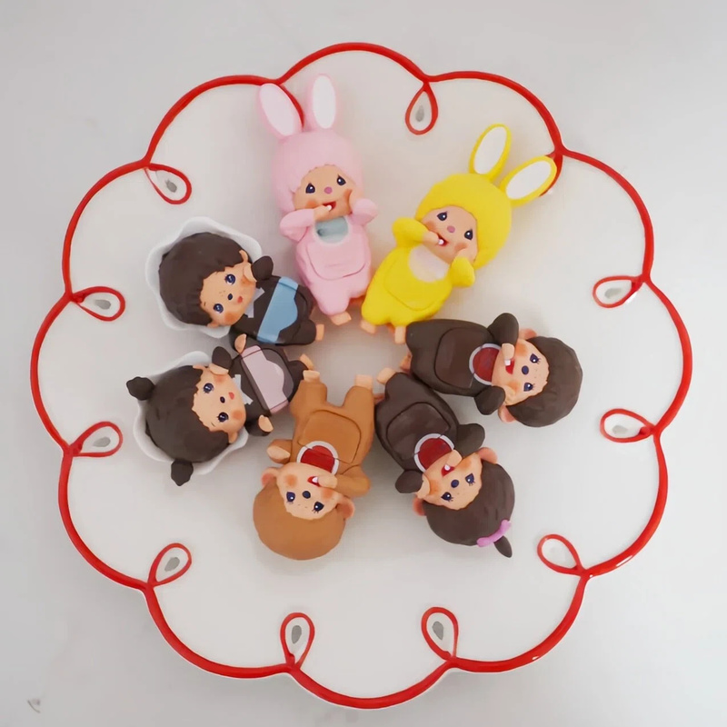 Anime Figure Mengqiqi Lying Po - огляд і ціна Phone Accessories Toys
